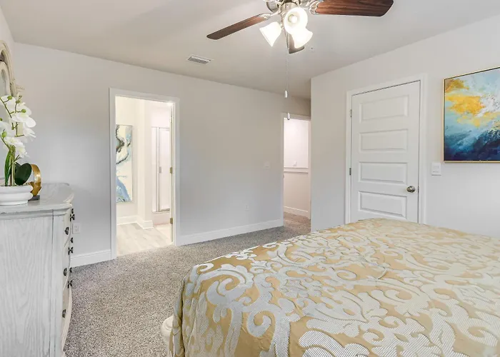 8 Mi To Dtwn Pensacola: Modern Escape W/ Patio! * Pensacola